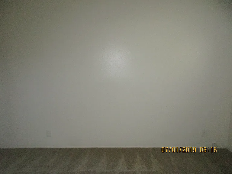 Mesa Manor Apartments — Photo 17
