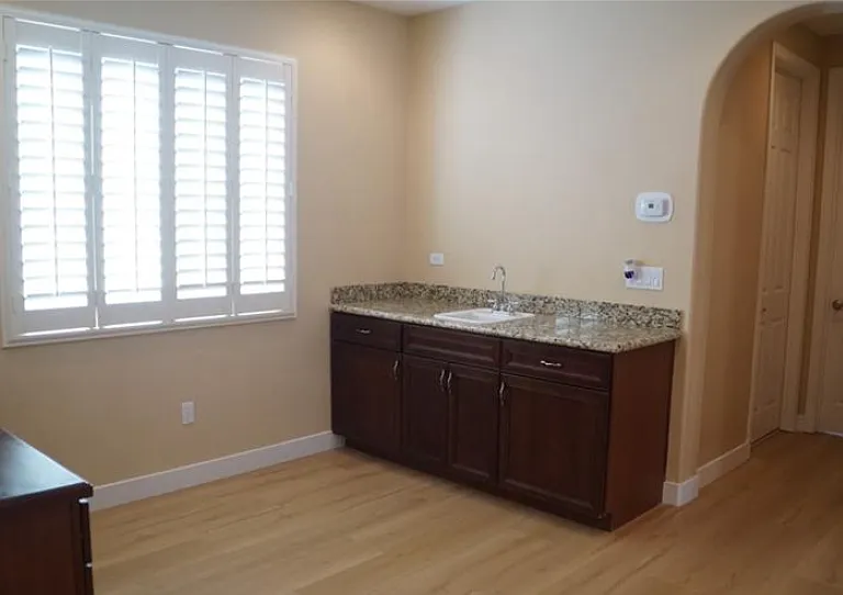 2407 Granada Bluff Ct — Photo 20