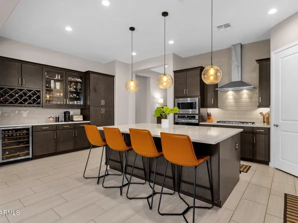 6530 E LIBBY Street, Phoenix, AZ 85054