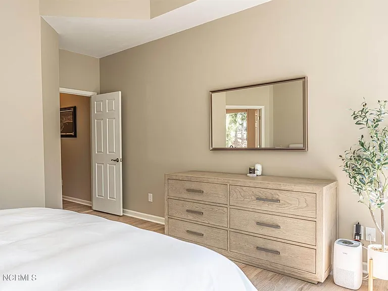 215 Plantation Dr — Photo 57