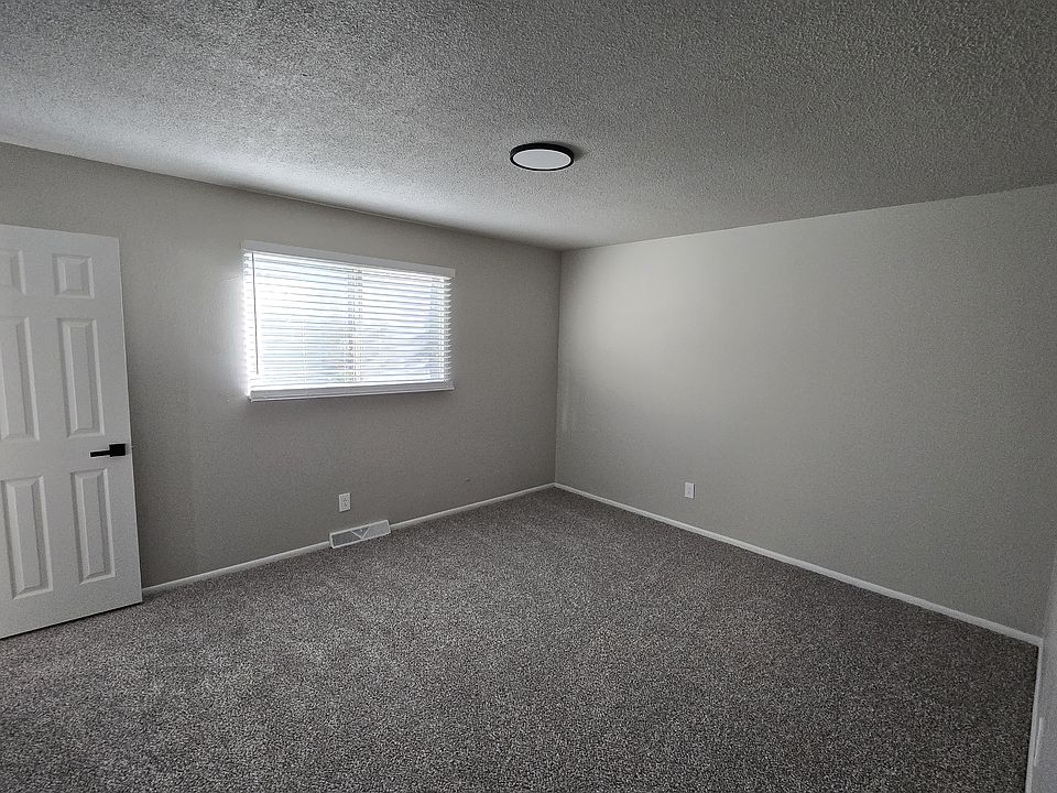 1st image of 4711 Bella Dr #1