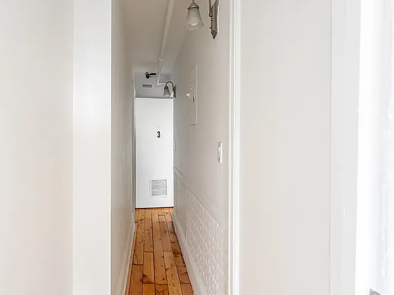 408 10th St #3 — Photo 5