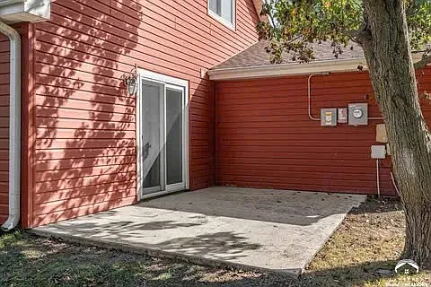 125 Sharon Dr — Photo 6
