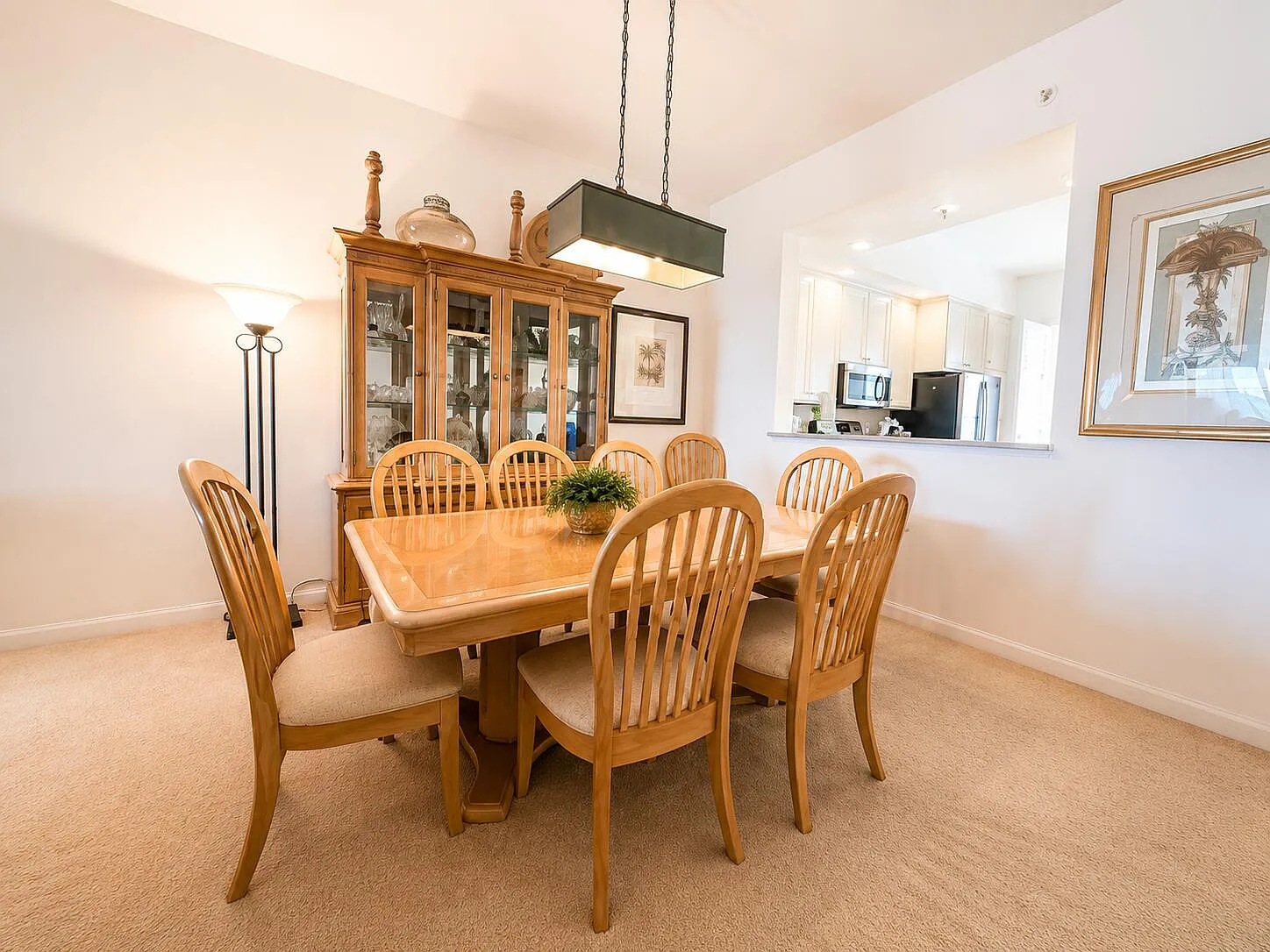 2 bed, 2.0 bath, 1989 sqft, $2,700 — Photo 4