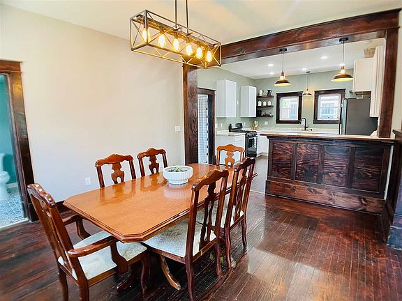 5th image of 1001 Avenue A