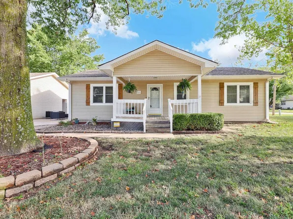 206 W Thomas St, Rose Hill, KS 67133