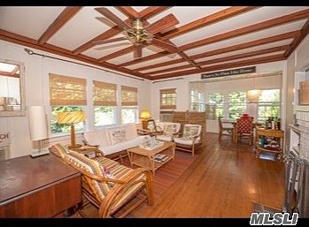 4th image of 22 Crescent Ave