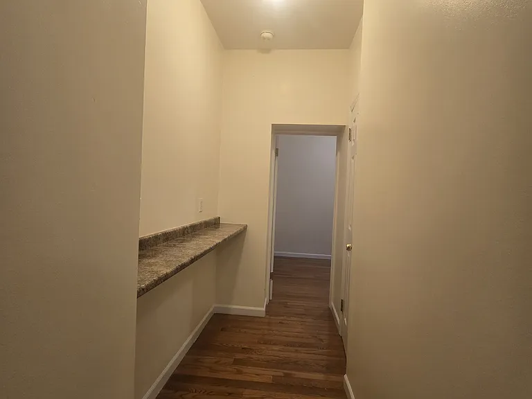 517 W 111th St #5L — Photo 5