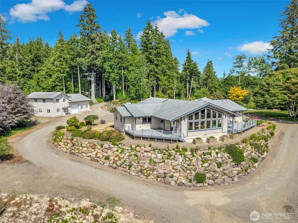 3201 Alt. Hwy 101, Ilwaco, WA 98624