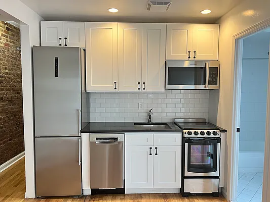 315 East 84th Street #3