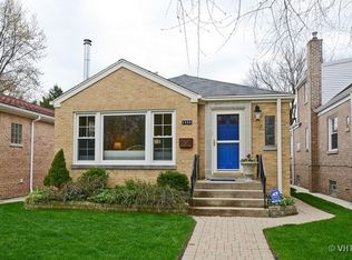 5906 N Indian Rd, Chicago, IL 60646