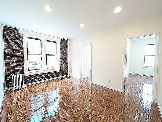 1st image of 558 Parkside Ave APT C3
