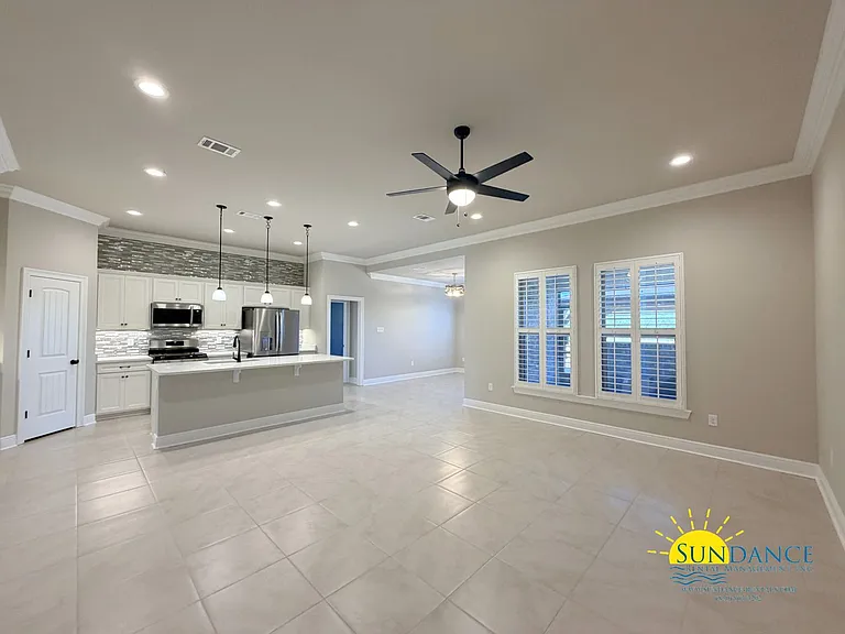 215 Hydrangea Blvd — Photo 4