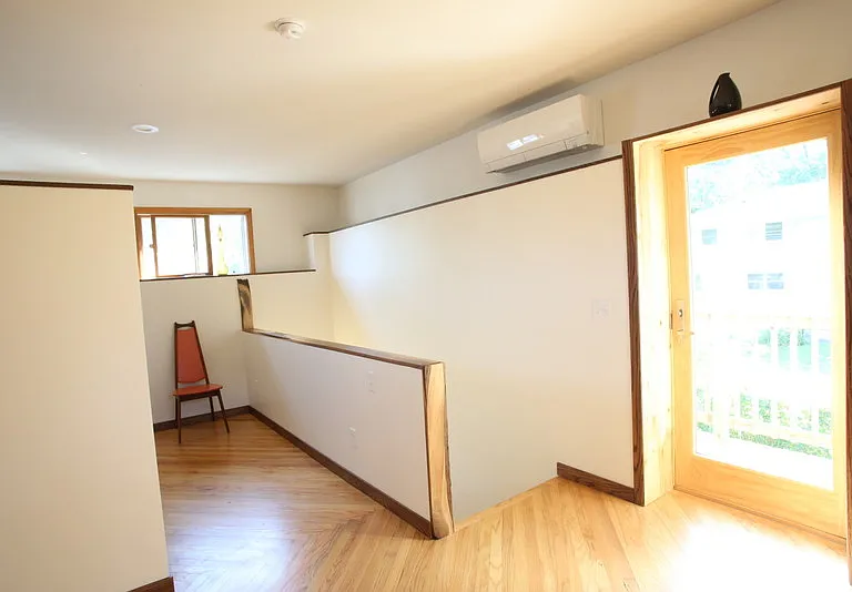 109 E Lakeside St #107 — Photo 3