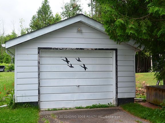 3rd image of 259 George Dr