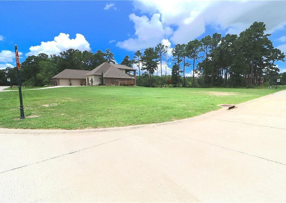 2nd image of 2701 Masters Ct