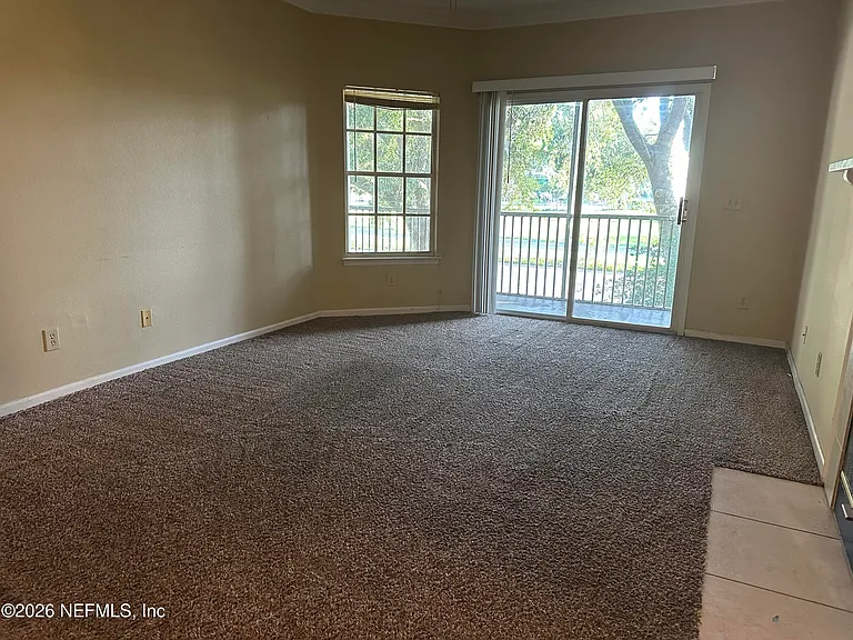 10000 Gate Pkwy N #123 — Photo 4