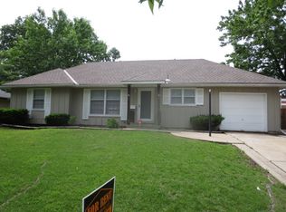 8310 Booth Ave, Raytown, MO 64138