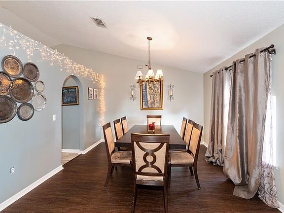4th image of 1138 Jayhil Dr