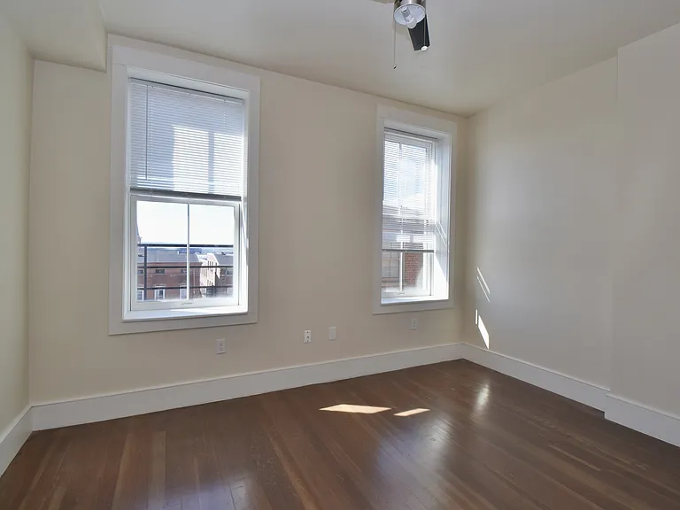 105 Peete St — Photo 39
