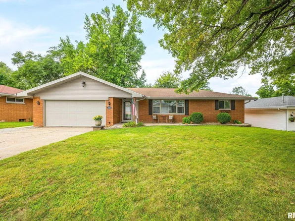 5433 N James Rd, Peoria, IL 61615