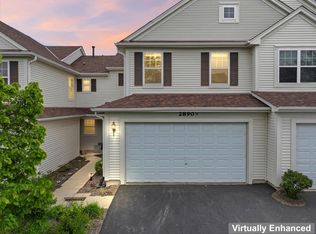2890 Glacier Way Unit B, Wauconda, IL 60084