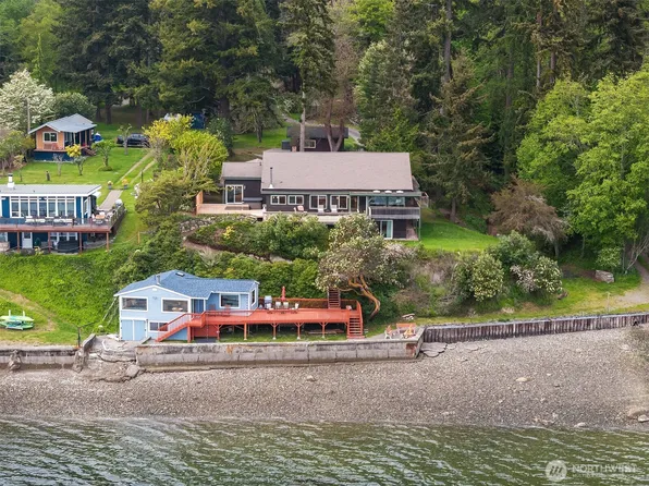 13725 SW Pohl Road, Vashon, WA 98070