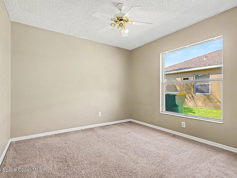 1154 Ida Way — Photo 10