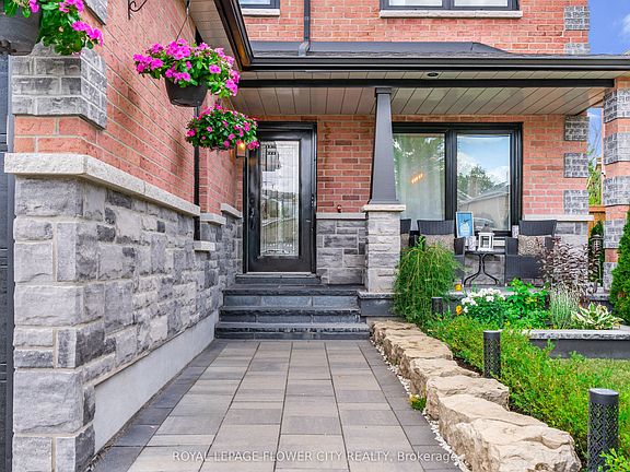 4th image of 75 Saint Michaels Cres