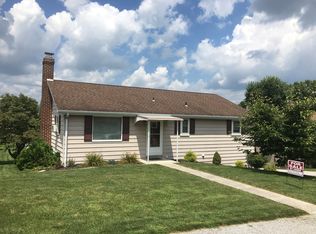 30 Locust Dr, Hanover, PA 17331