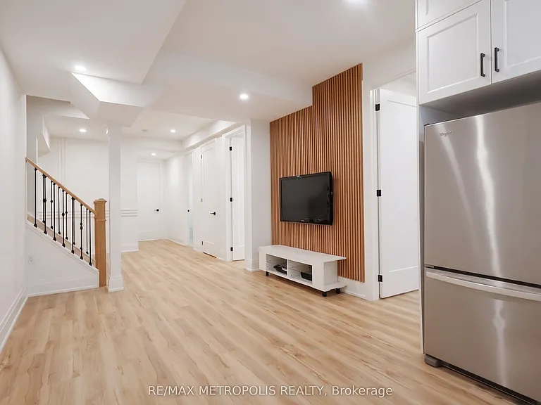 129 Silk Twist Dr — Photo 1