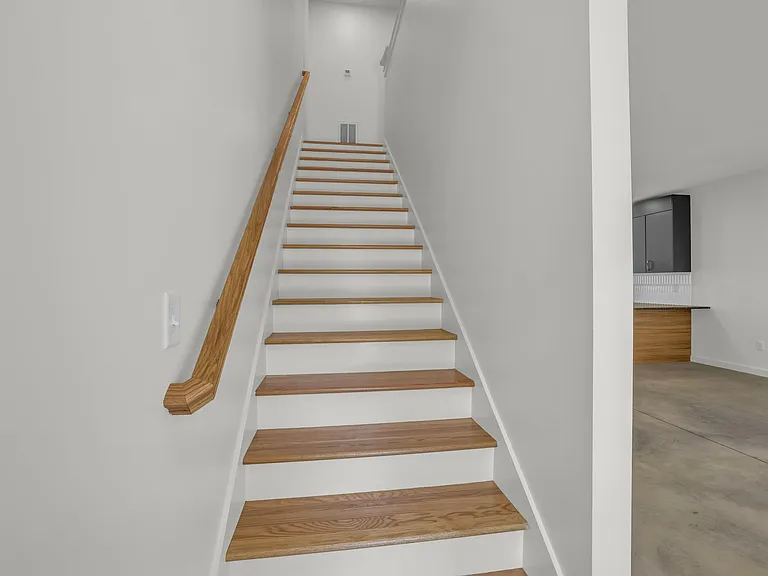 2227 Bailey Ave — Photo 14