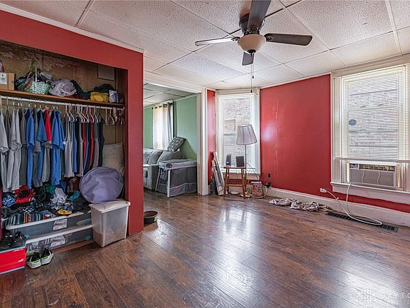 5th image of 2924 E 2nd St