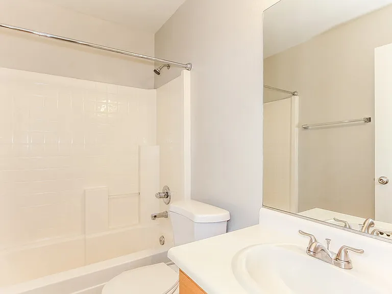 11005 W Frier Dr — Photo 14