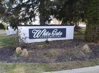 17 White Gate Dr, Wappingers falls, NY 12590