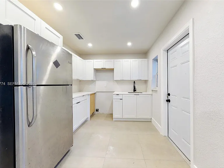 11702 NW 1st Ave #11702 — Photo 7