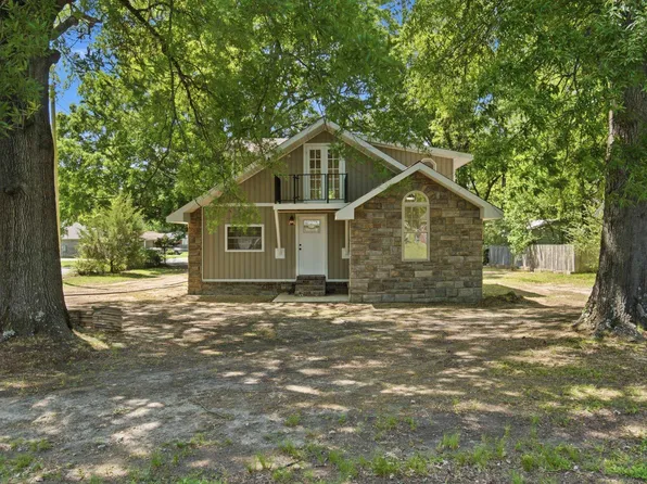 201 N Holly St, Beebe, AR 72012