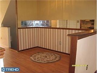 3rd image of 109 Mendel Ct