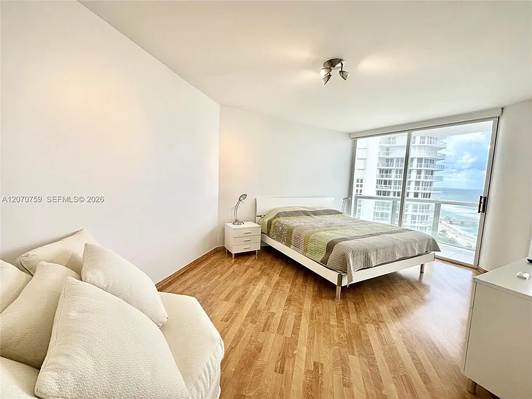 16425 E Collins Ave #1215 — Photo 6