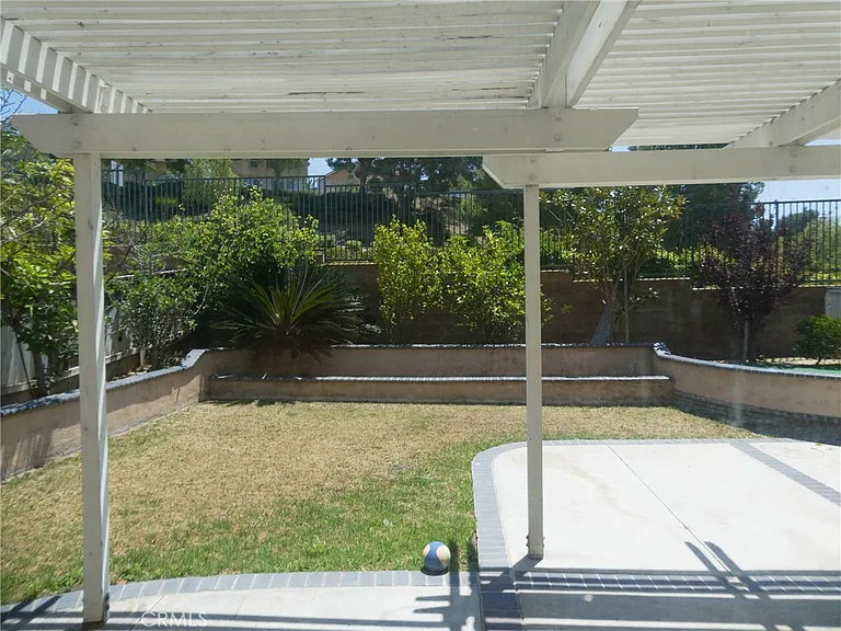 8616 E Silver Ridge Ln — Photo 32