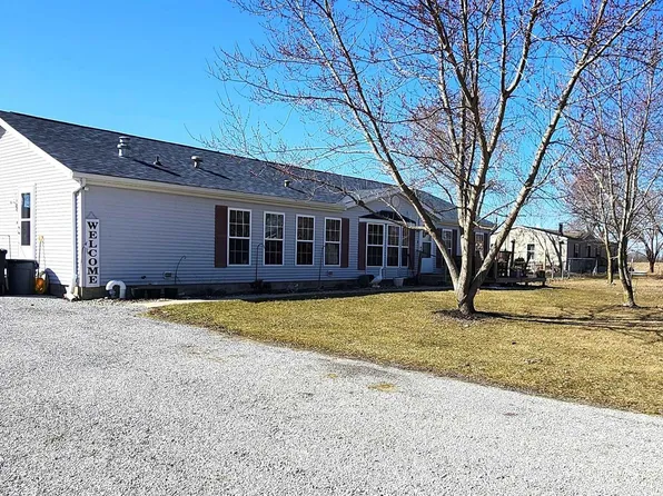 8543 E Bond St, North Webster, IN 46555