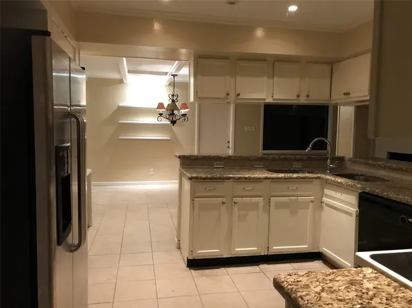 8615 Ferris Dr, Houston, TX 77096