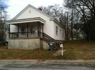 714 Gray St, Woodruff, SC 29388