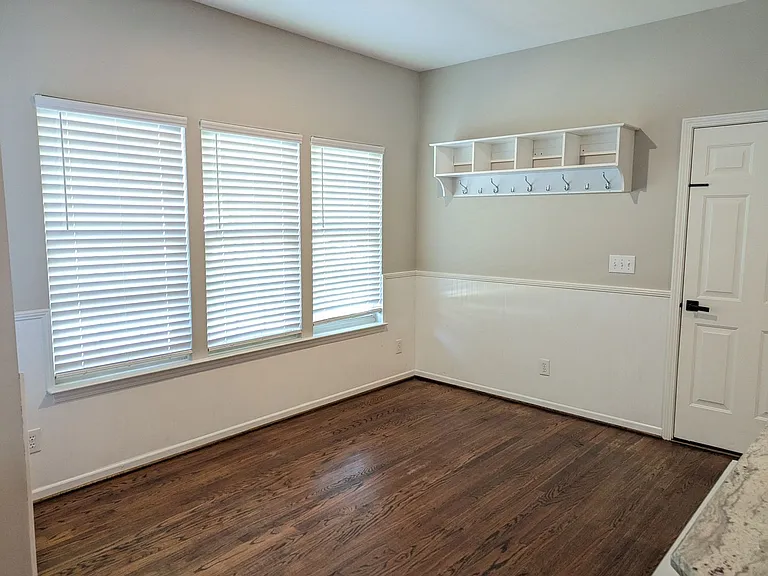 279 Chandeleur Dr — Photo 12