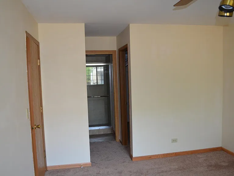 2100 Southwind Cir — Photo 5