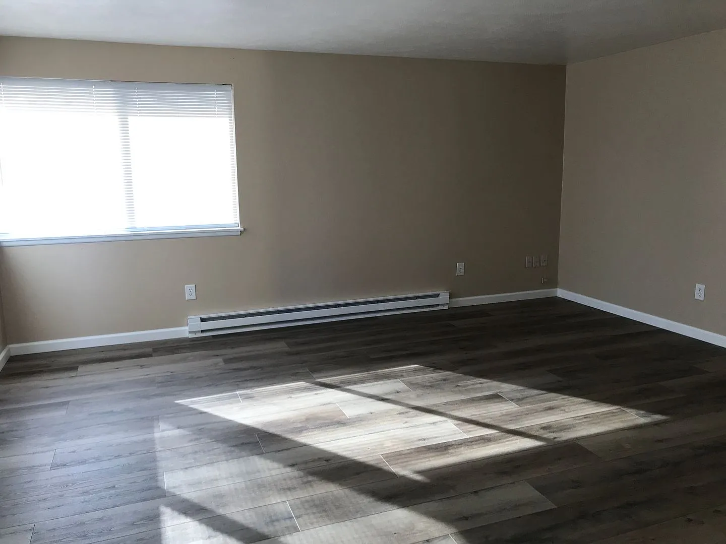 Cute 4Bedroom Home! — Photo 2