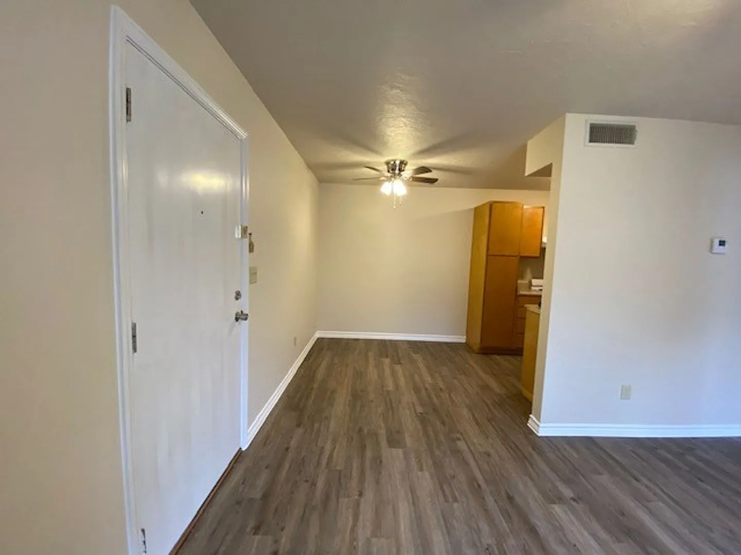 EAGLE CREST APARTMENTS — Photo 4