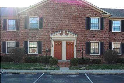 1st image of 105 Hampton Dr
