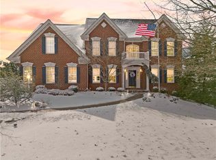 105 Cypress Ct, Venetia, PA