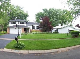 30W182 Argyll Ln, Naperville, IL